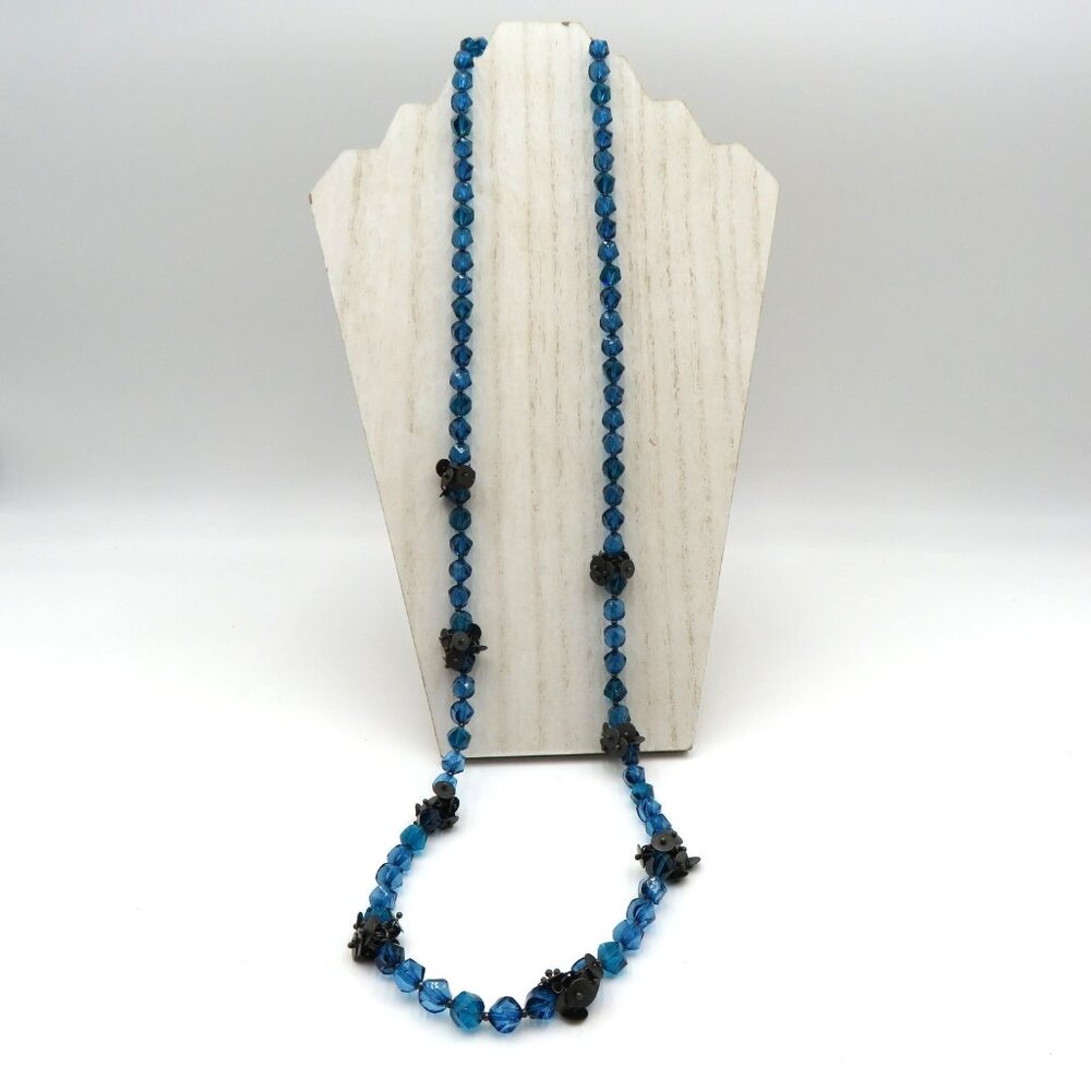 Vintage R‎ & R Faceted Lucite Bead Necklace Gunmetal Flower Cluster Charm 38 in